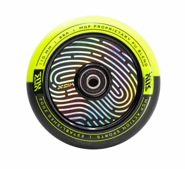 MGP Hollographic 110mm Stunt Scooter Wheel - schwarz grün / PU schwarz grün 1