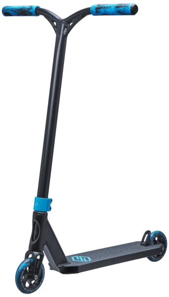 Striker LUX Stunt Scooter - sky blue